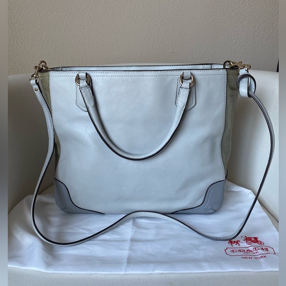 COACH Bag 2-way Versatile - Picture 2 of 7